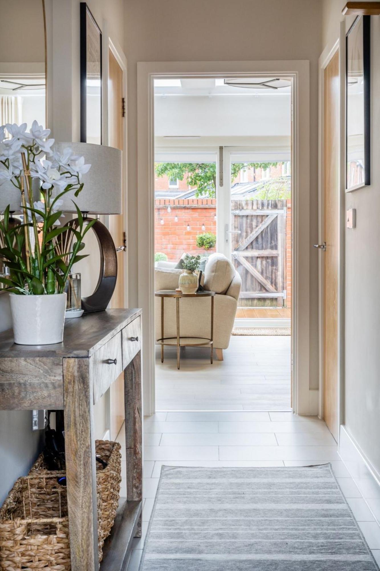 Stylish 3bd Townhouse In *